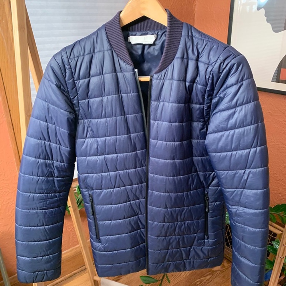 OUTERKNOWN light weight navy puffer jacket size M